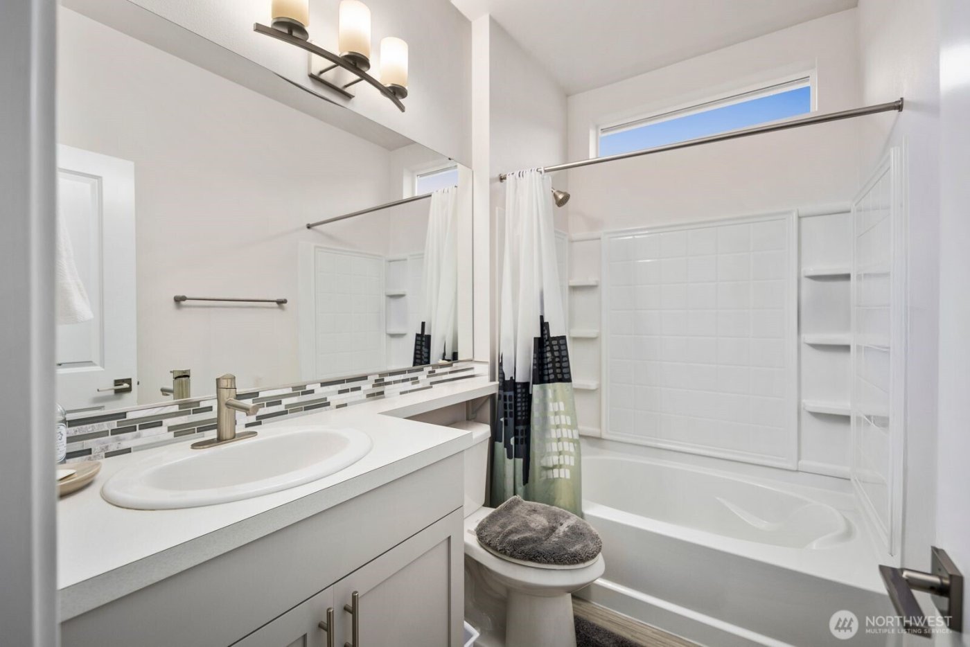 8602 Vashon Drive NE, Lacey, WA 98516-1380