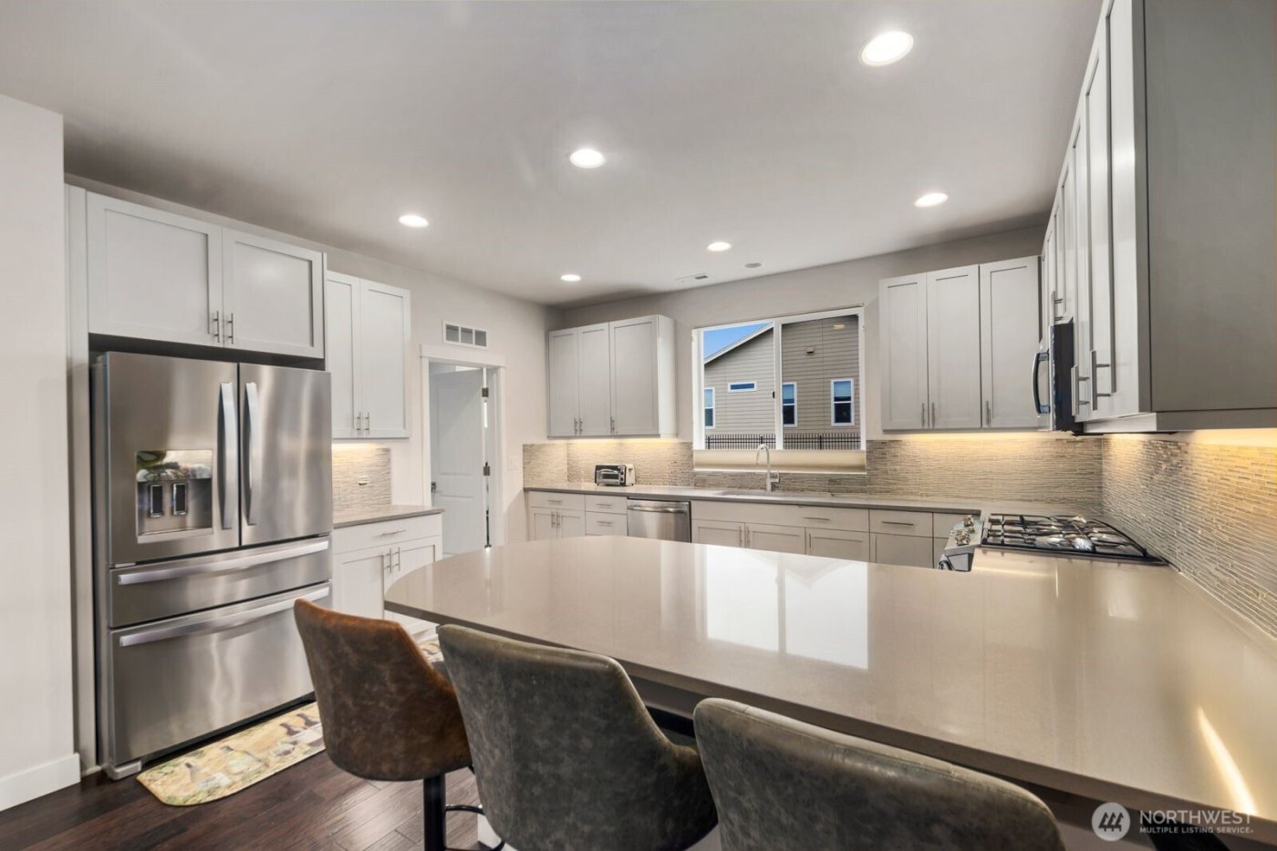 8602 Vashon Drive NE, Lacey, WA 98516-1380