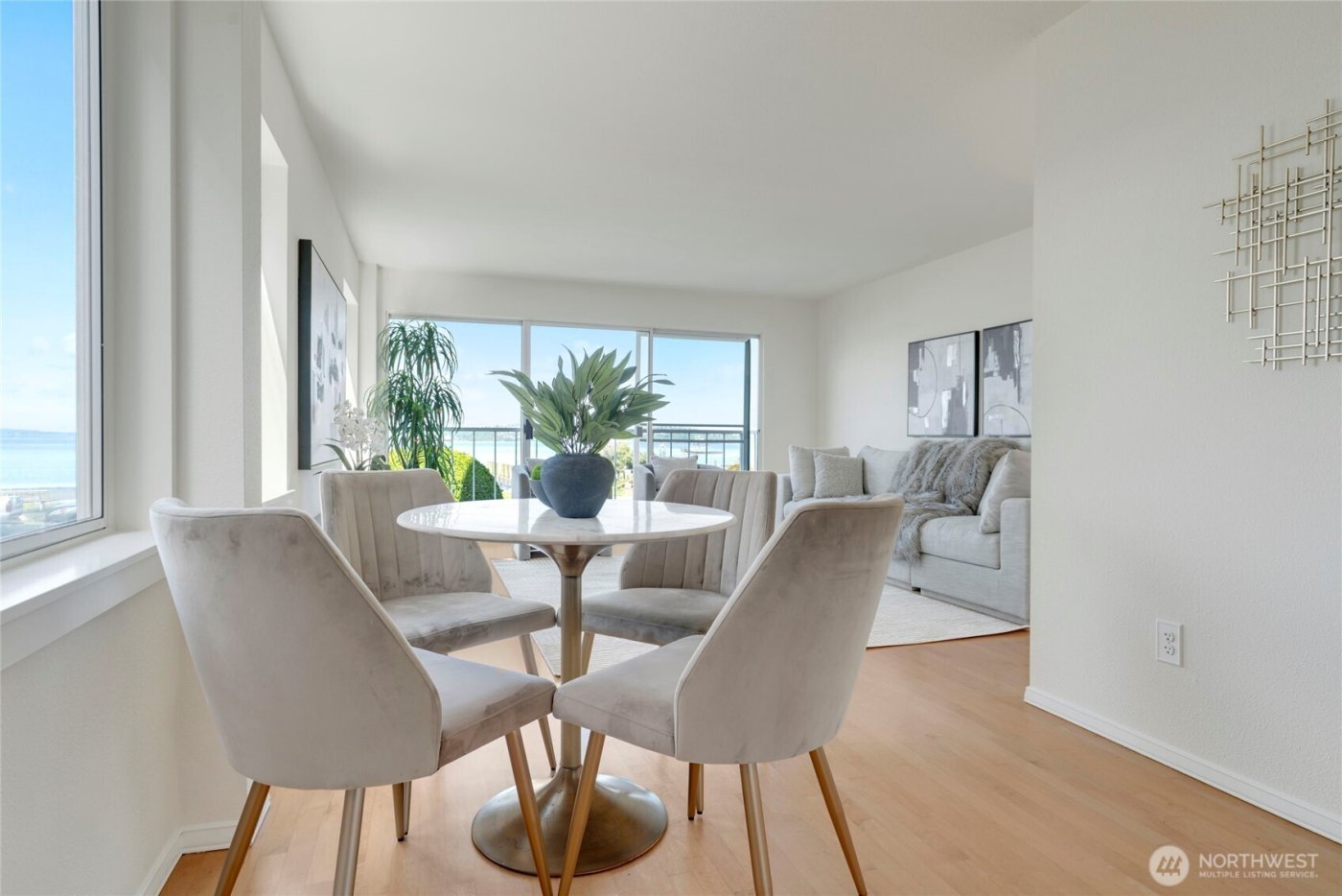 1156 Alki Avenue SW #105, Seattle, WA 98116