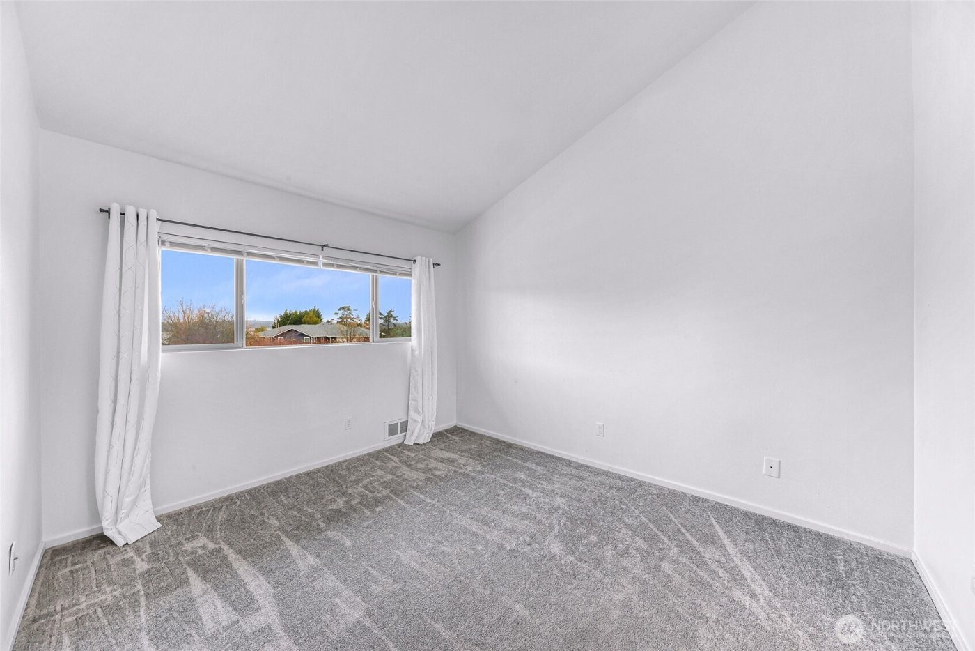 1006 NE Lindsay Street , Coupeville, WA 98239