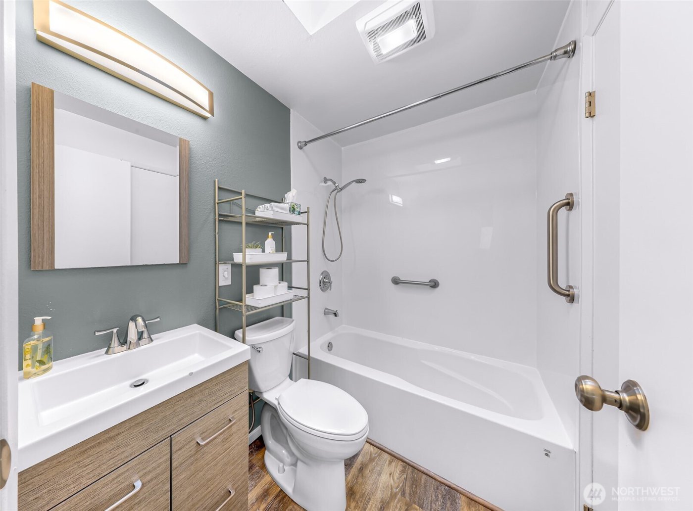 1006 NE Lindsay Street , Coupeville, WA 98239