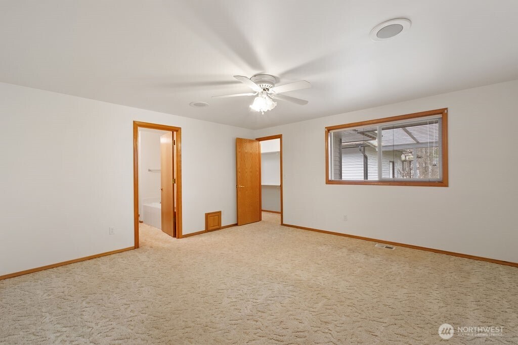 13822 Meridian Street , Lake Stevens, WA 98258