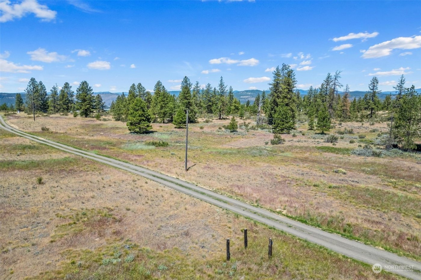 51200 E Whispering Pines Dr , Reardan, WA 99029