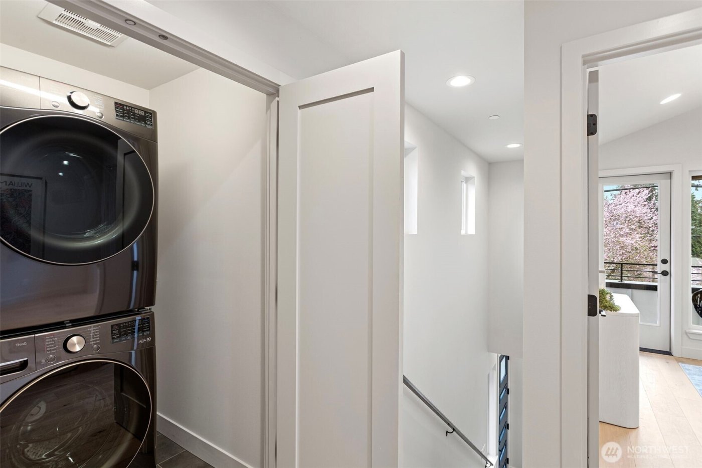 8108 126th Avenue NE #B, Kirkland, WA 98033