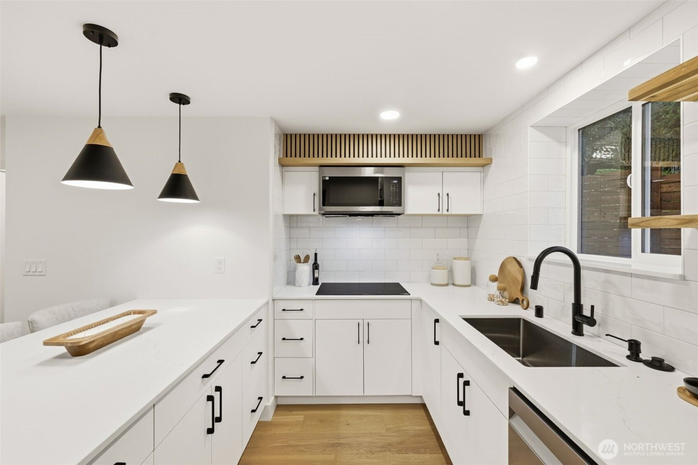 19531 55th Avenue NE, Lake Forest Park, WA 98155