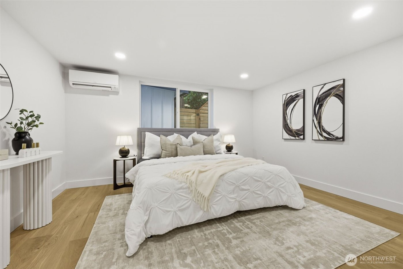 19531 55th Avenue NE, Lake Forest Park, WA 98155