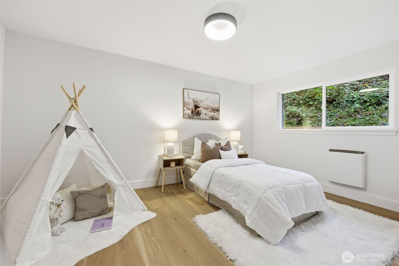 19531 55th Avenue NE, Lake Forest Park, WA 98155