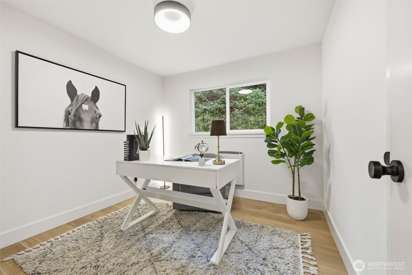 19531 55th Avenue NE, Lake Forest Park, WA 98155