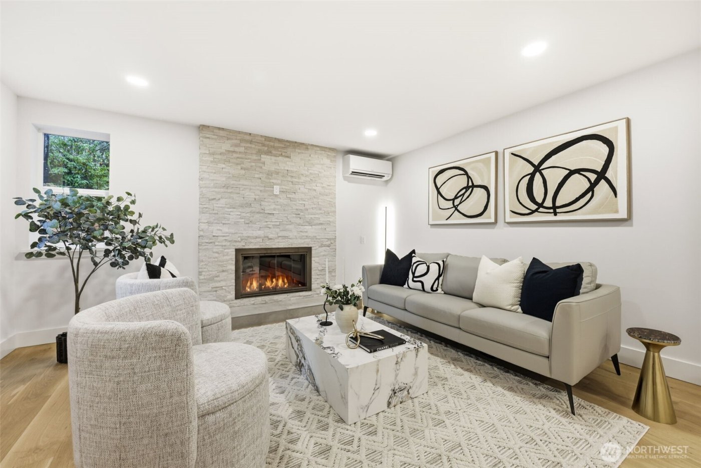 19531 55th Avenue NE, Lake Forest Park, WA 98155