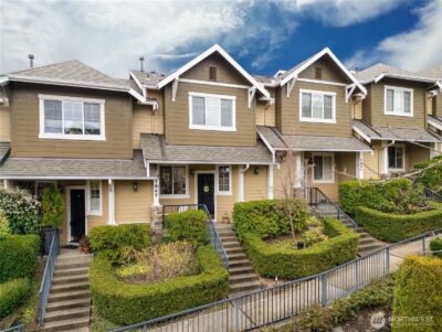 1947 NE Killian Lane , Issaquah, WA 98029