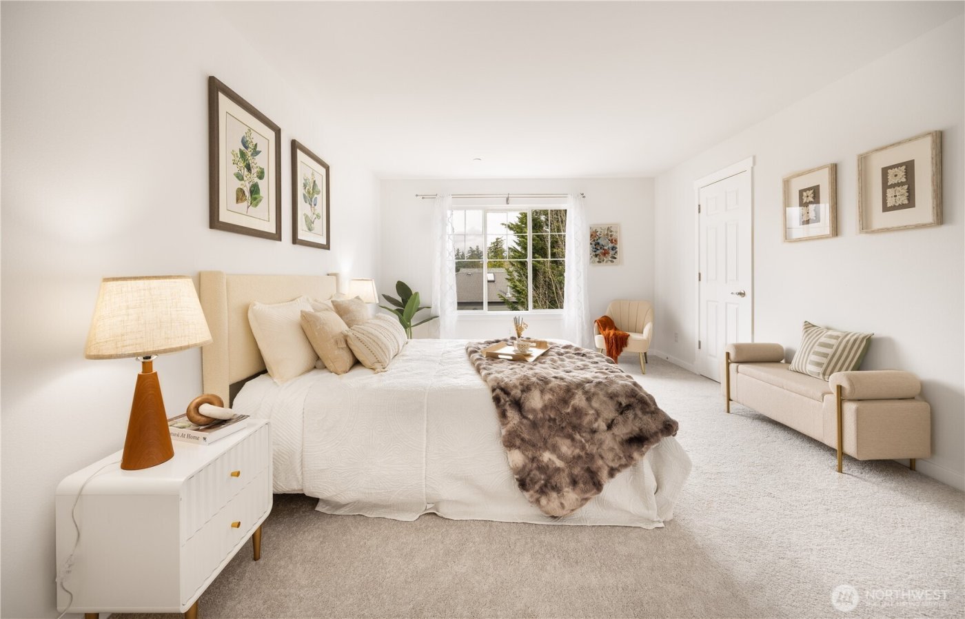 1947 NE Killian Lane , Issaquah, WA 98029