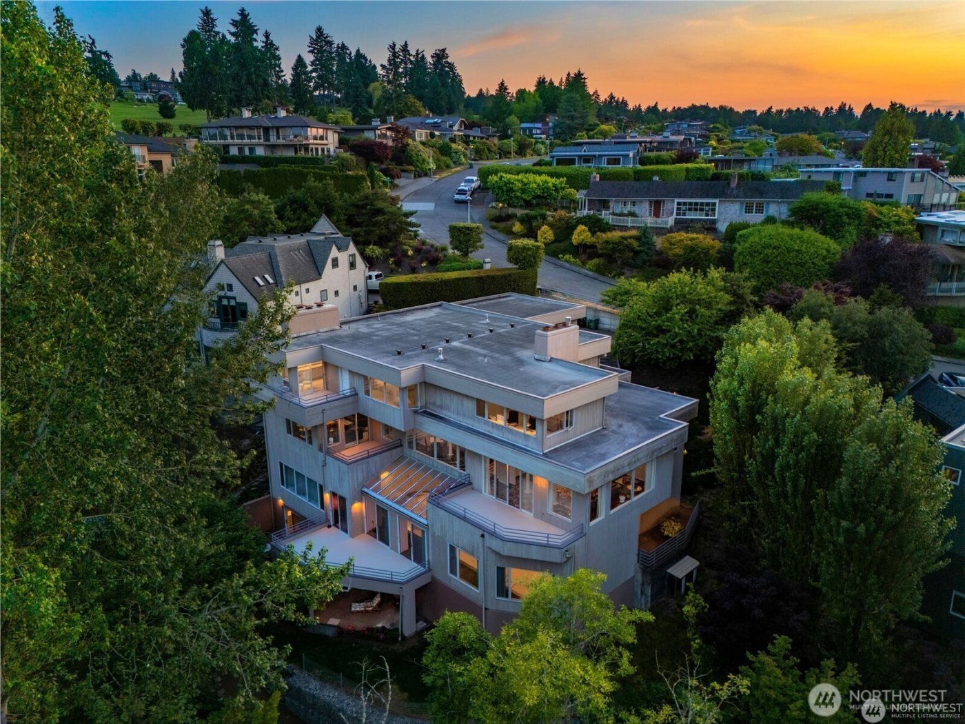 8508 54TH Avenue NE, Seattle, WA 98115