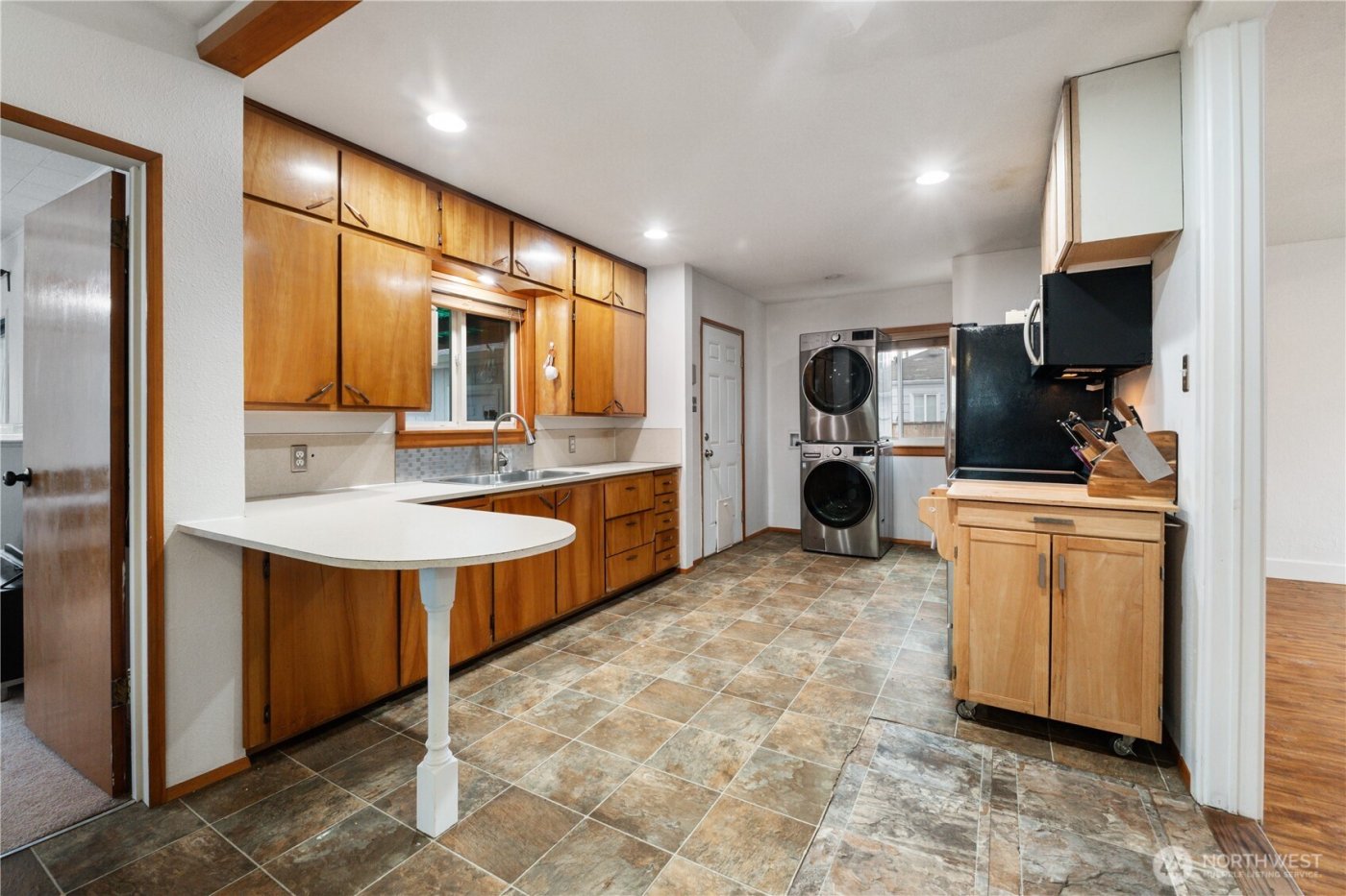 6511 S Bell , Tacoma, WA 98408