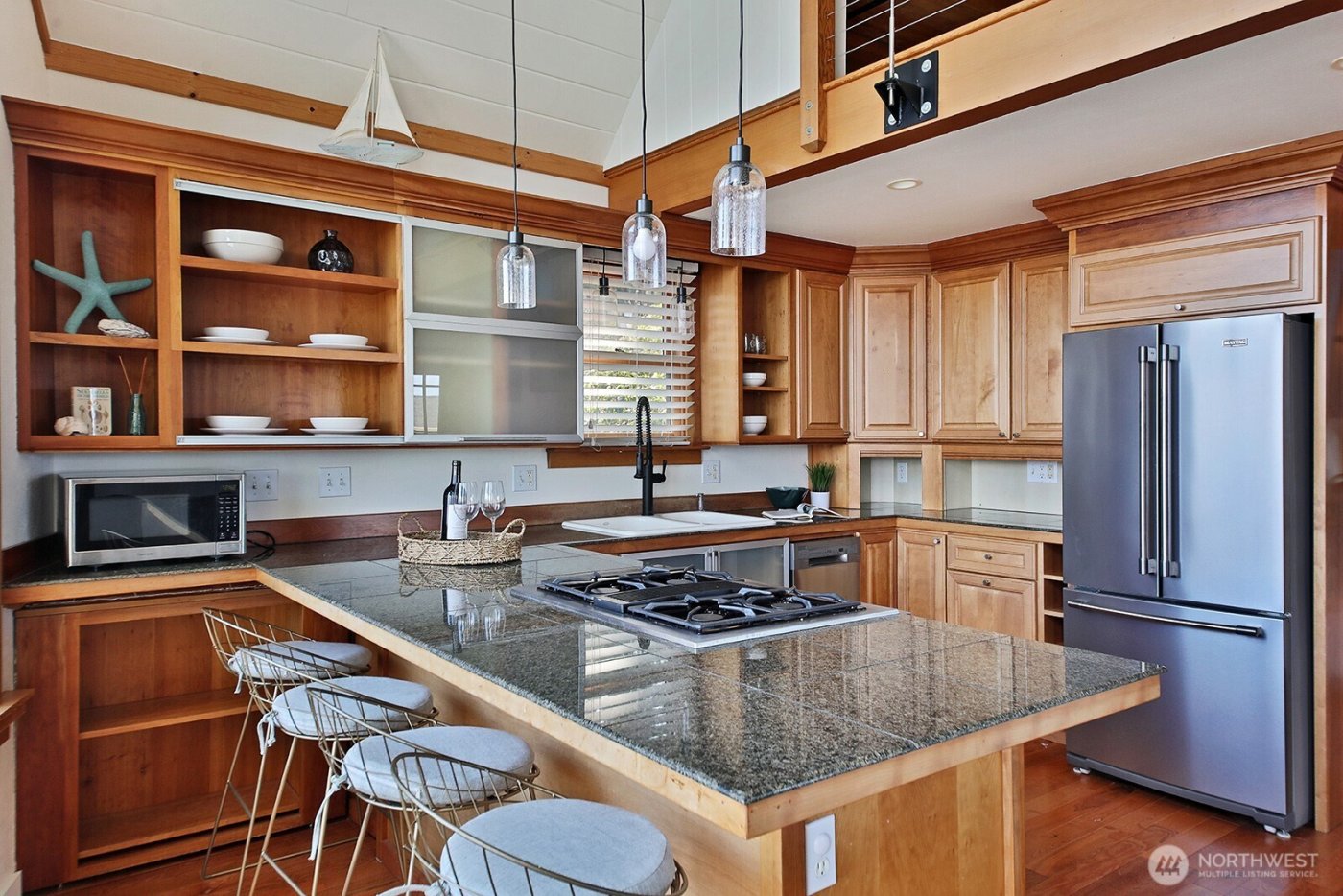 2282 Whidbey Shores Road , Langley, WA 98260