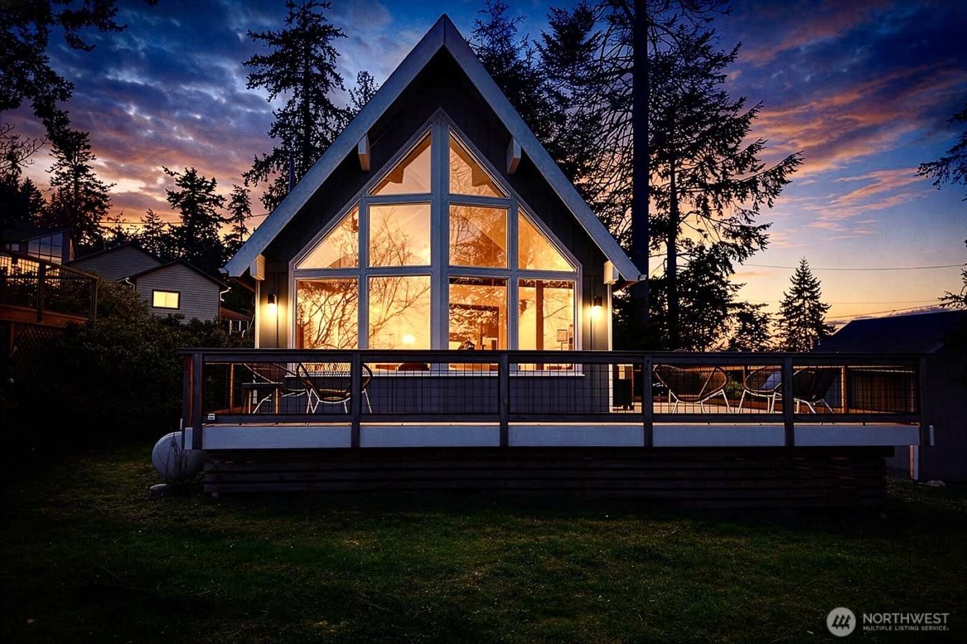 2282 Whidbey Shores Road , Langley, WA 98260