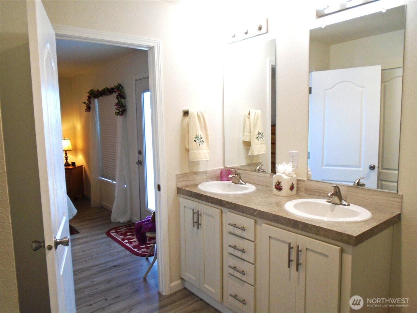 894 N Iris Ave. , Sequim, WA 98382