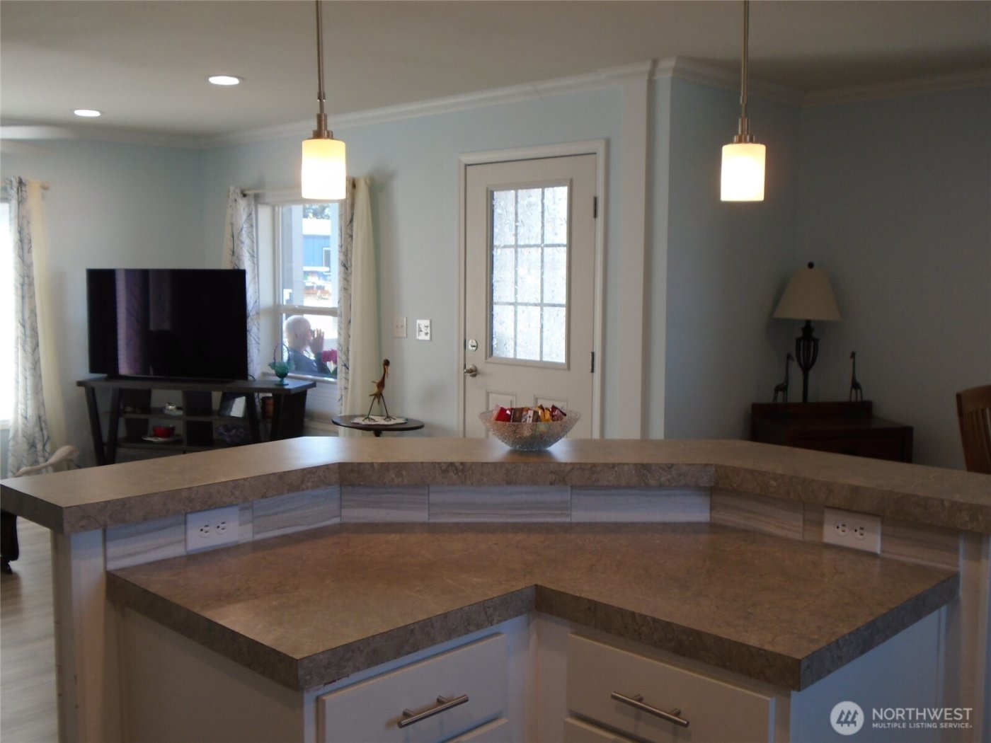 894 N Iris Ave. , Sequim, WA 98382