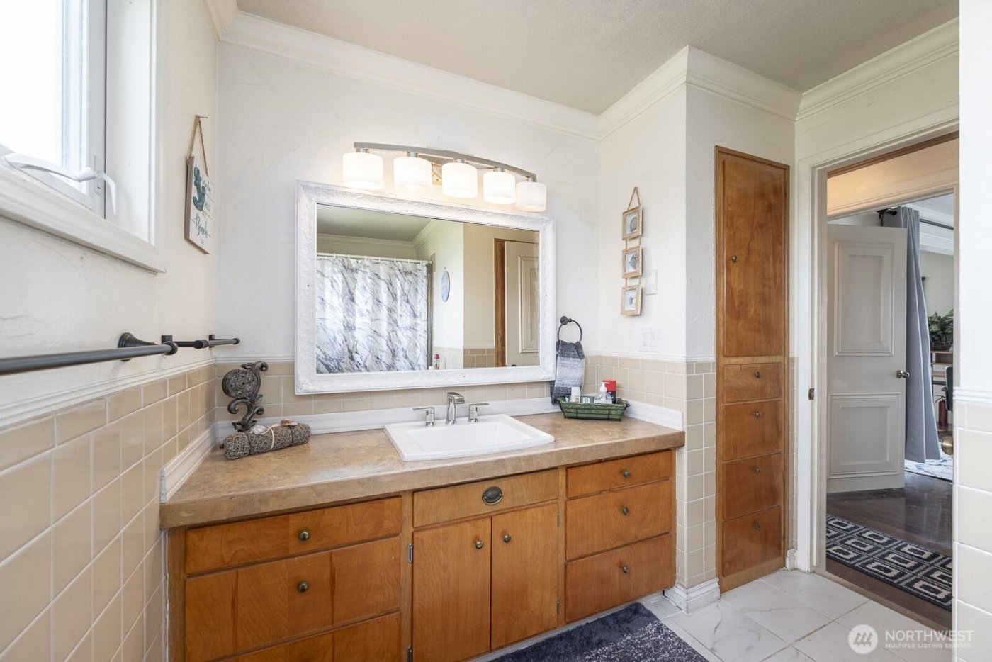 634 N Crestview Drive , Moses Lake, WA 98837