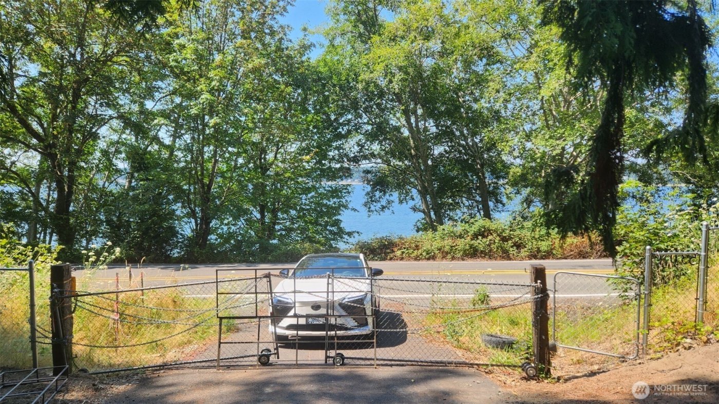 5301 E State Route 302 , Belfair, WA 98528