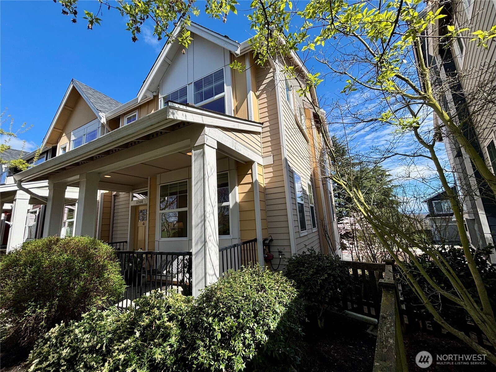 6908 31st Avenue SW, Seattle, WA 98126