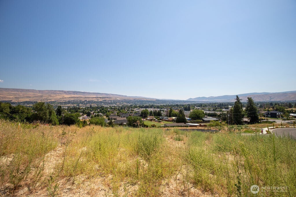 0 Lot 1 Farmstead Lane , Wenatchee, WA 98801