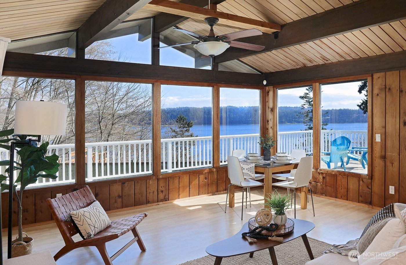 1412 Commodore Place , Freeland, WA 98249