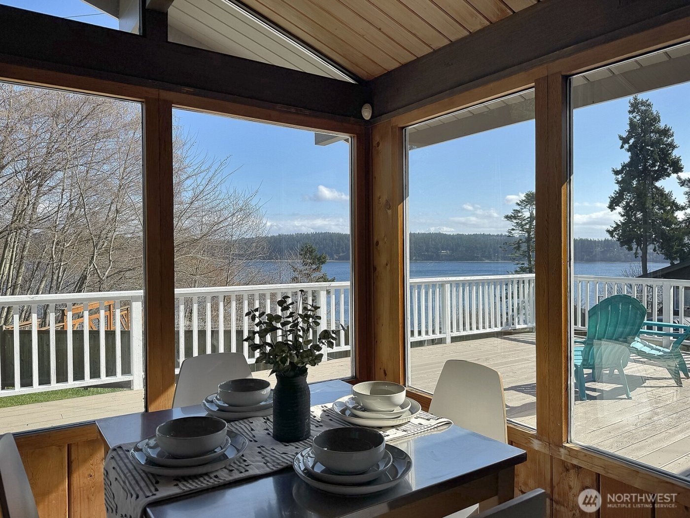 1412 Commodore Place , Freeland, WA 98249