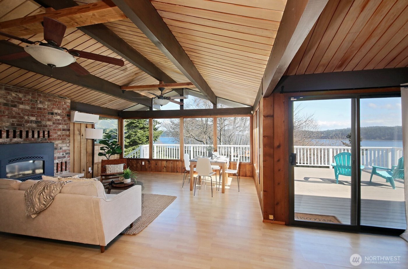 1412 Commodore Place , Freeland, WA 98249