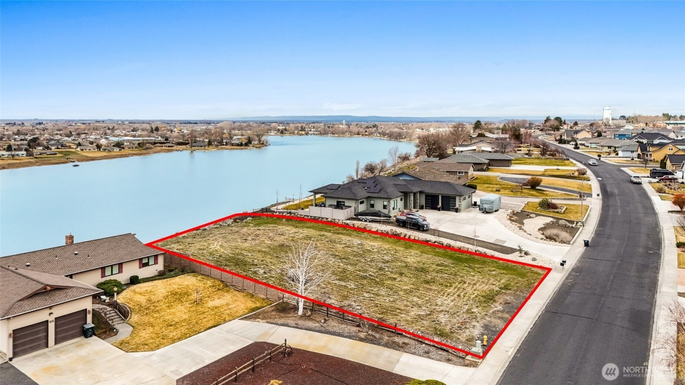 418 N Crestview Drive , Moses Lake, WA 98837