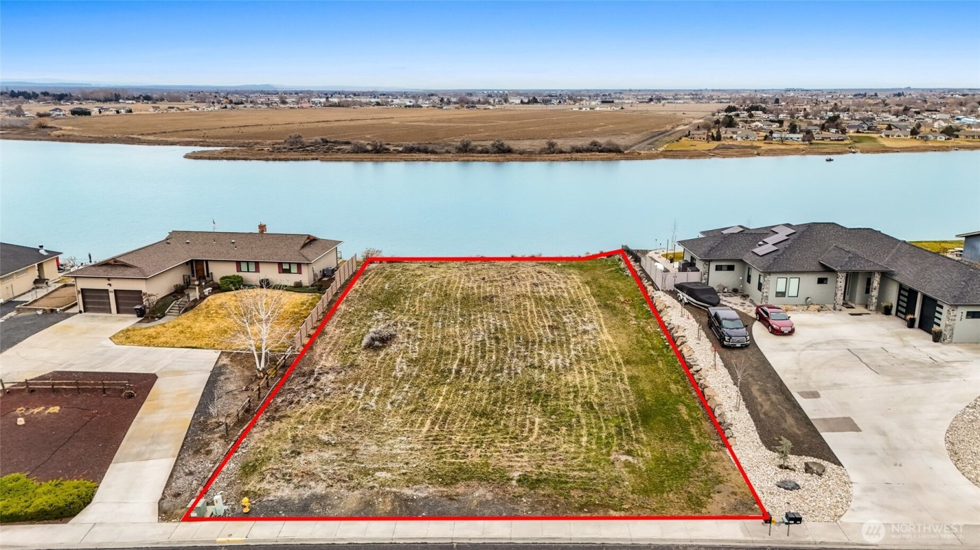 418 N Crestview Drive , Moses Lake, WA 98837
