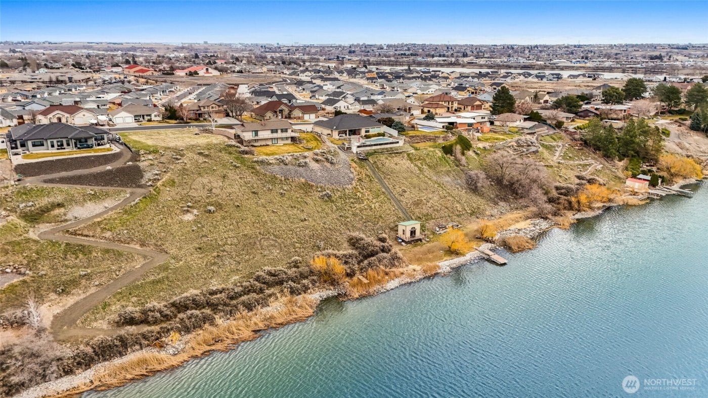 418 N Crestview Drive , Moses Lake, WA 98837