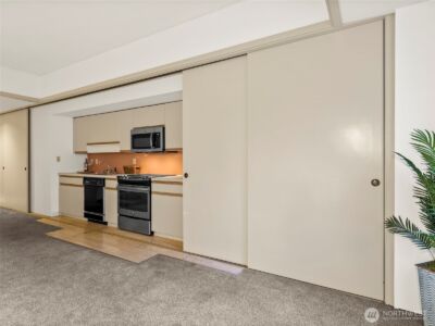 98 Union Street #610, Seattle, WA 98101-2068 - Photo 16