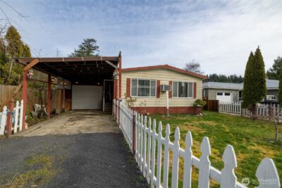147 E Wood Avenue , Morton, WA 98356