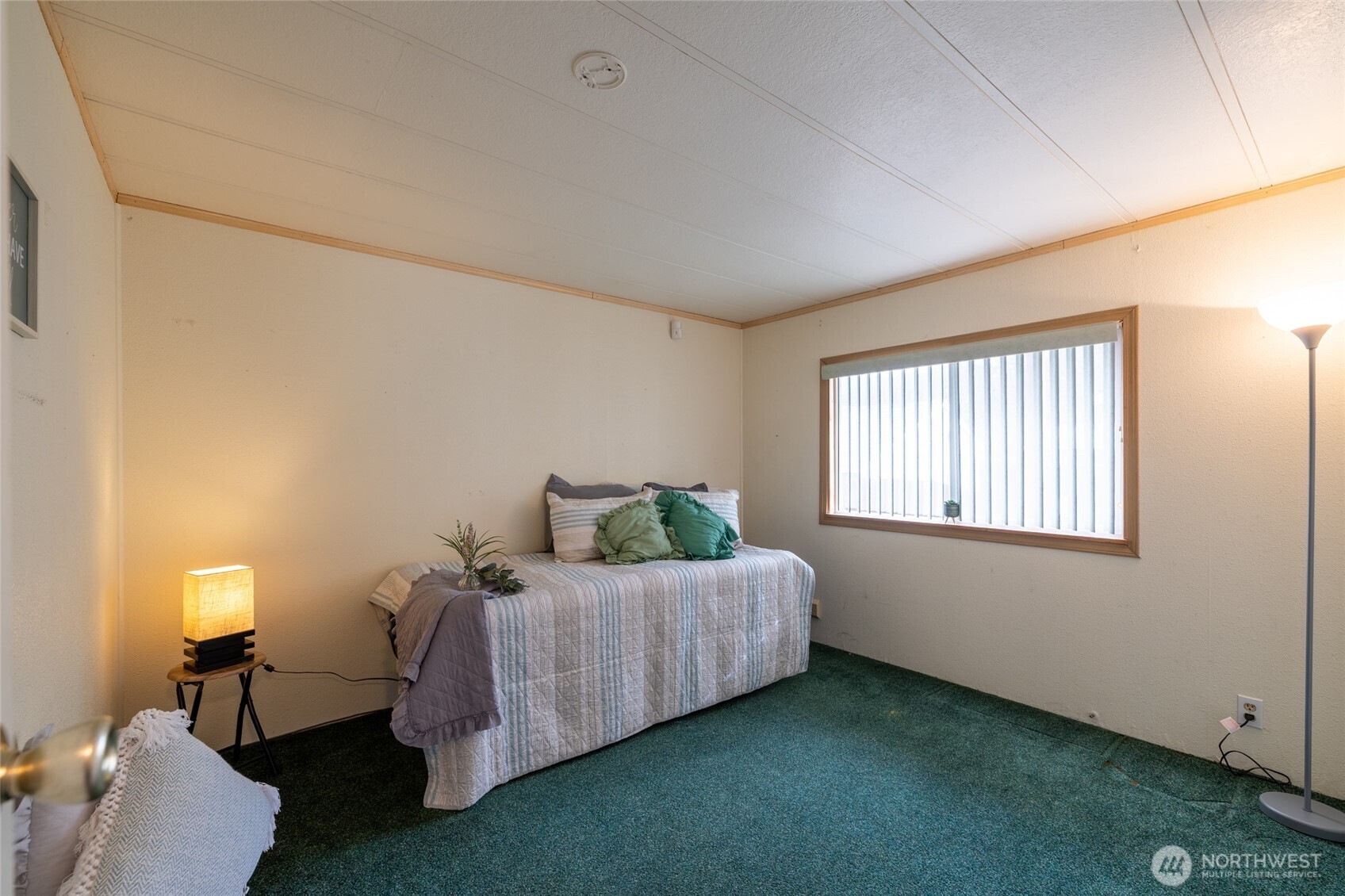 147 E Wood Avenue , Morton, WA 98356