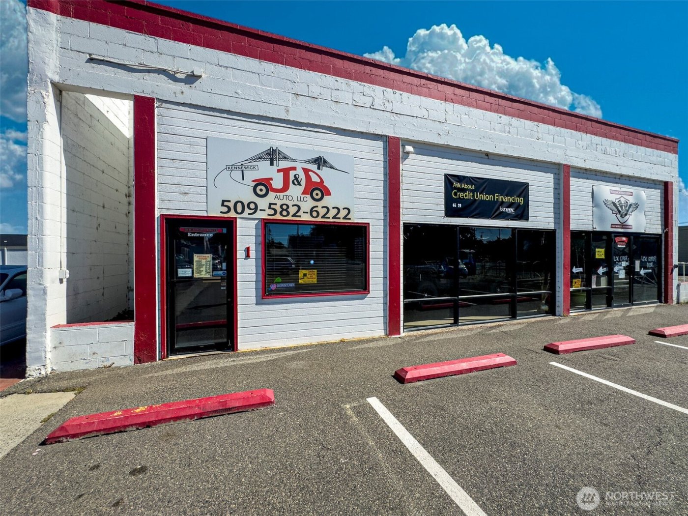 1 E 1st Avenue , Kennewick, WA 99336