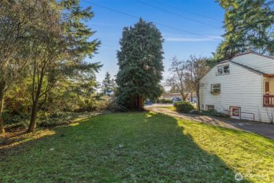 104 NE 120th Street , Seattle, WA 98125 - Photo 11