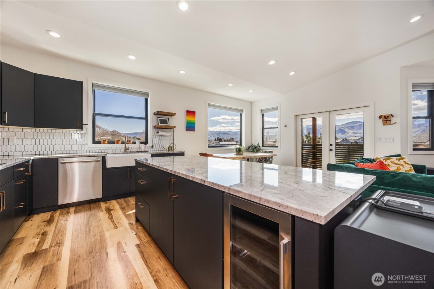 224 NW Chinook Way , East Wenatchee, WA 98802