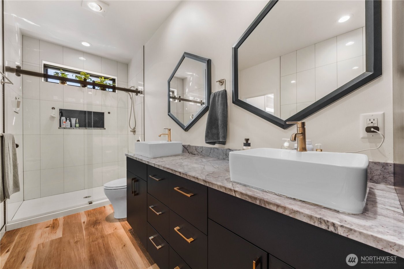 224 NW Chinook Way , East Wenatchee, WA 98802