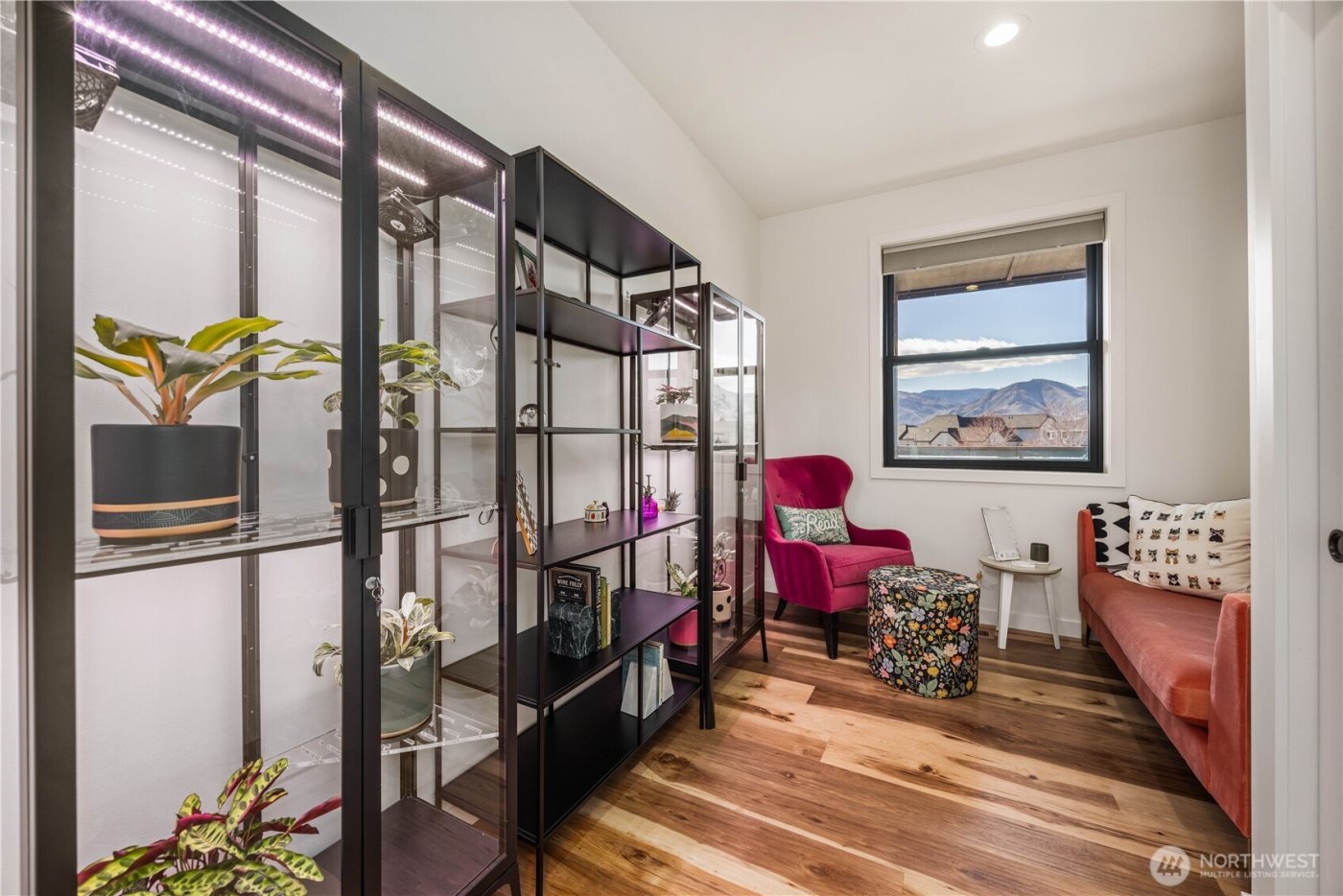 224 NW Chinook Way , East Wenatchee, WA 98802