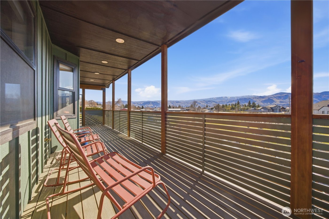 224 NW Chinook Way , East Wenatchee, WA 98802