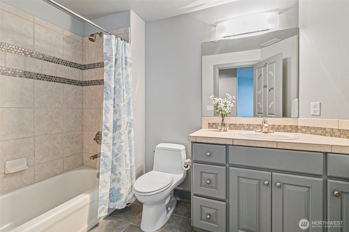 14225 SE 87th Place , Newcastle, WA 98059