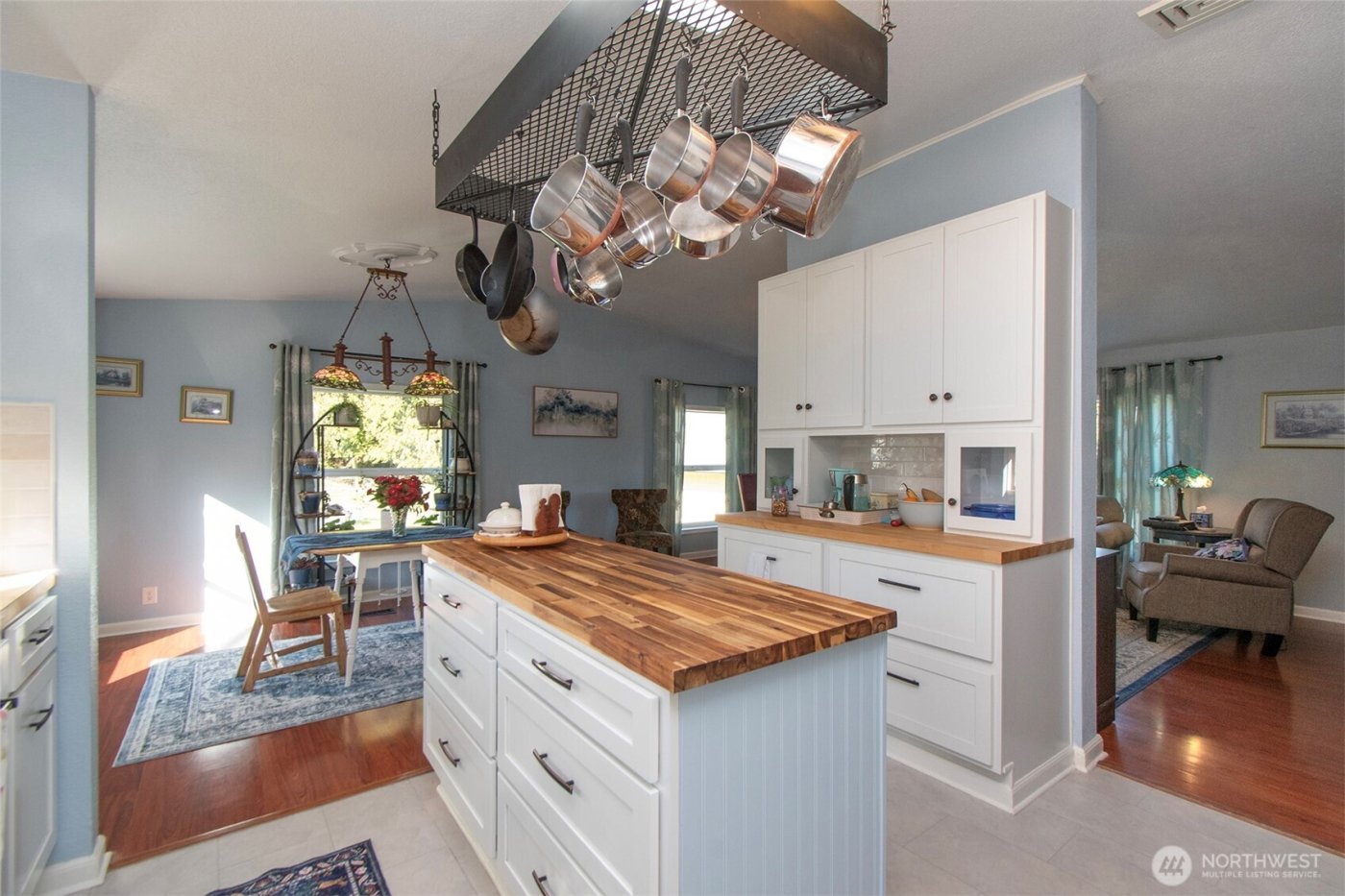 202 S Bayview Avenue , Port Angeles, WA 98362