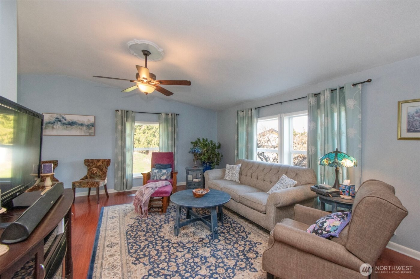 202 S Bayview Avenue , Port Angeles, WA 98362