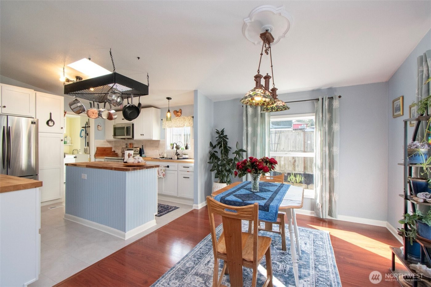 202 S Bayview Avenue , Port Angeles, WA 98362