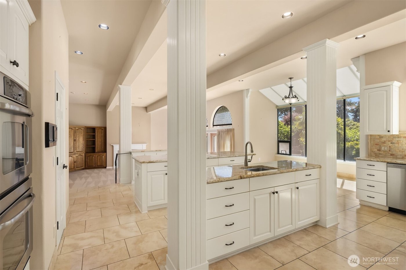 15805 SE 16th Street , Bellevue, WA 98008