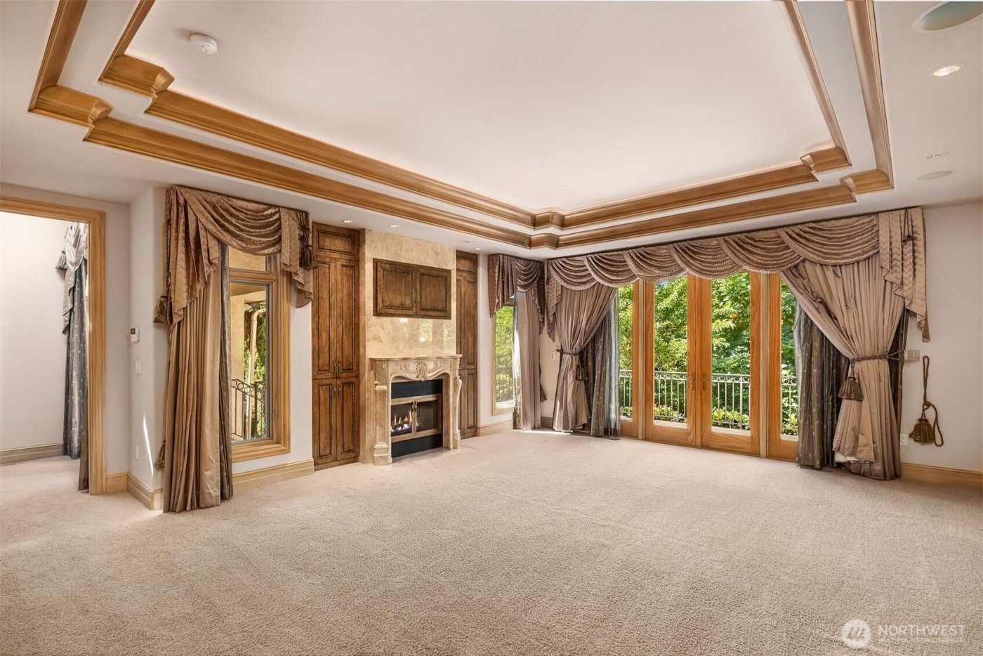 15805 SE 16th Street , Bellevue, WA 98008