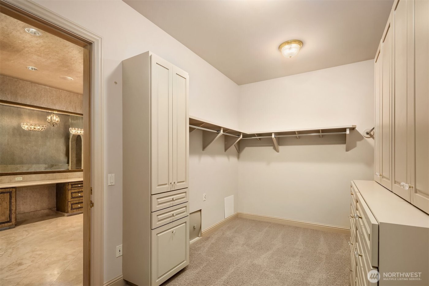 15805 SE 16th Street , Bellevue, WA 98008