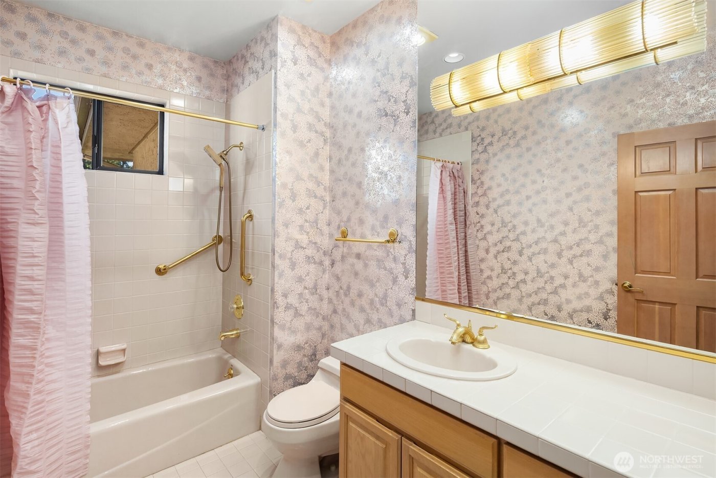 15805 SE 16th Street , Bellevue, WA 98008