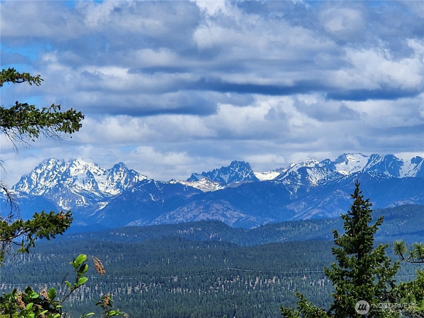 1 Black Hawk Drive , Cle Elum, WA 98922