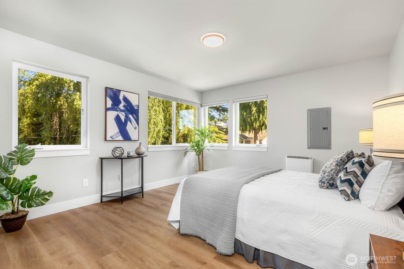 4326 A SW Mills Street , Seattle, WA 98136